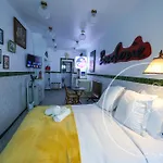 Paris Retro Bistro Escape Authentic & Cozy
