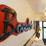 Paris Retro Bistro Escape Authentic & Cozy