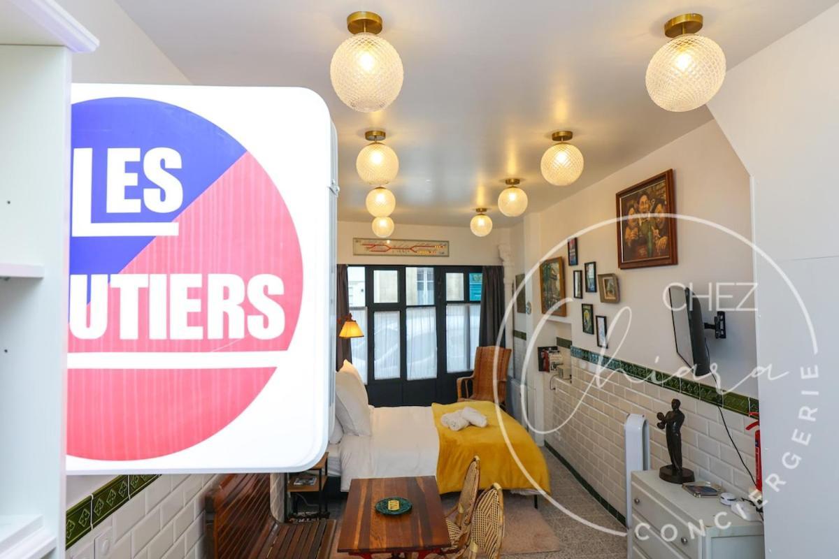 Retro Bistro Escape Authentic & Cozy Appartamento Parigi